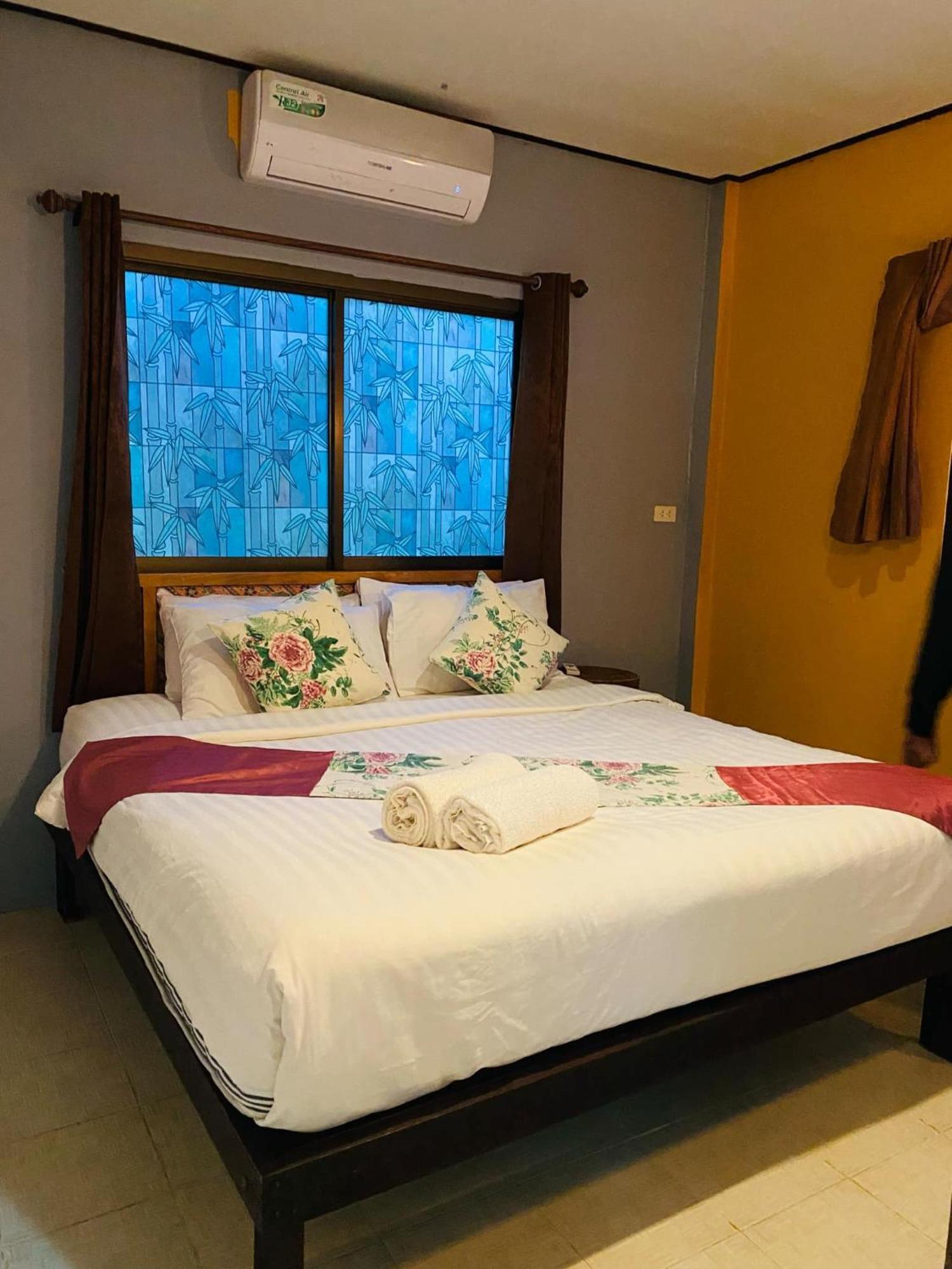 Nin Kantiang Bay Ko Lanta Exterior foto